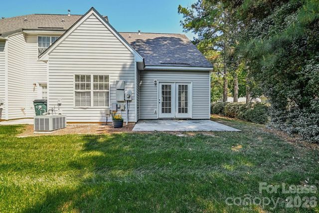 10630 Sleigh Bell Lane, Charlotte, NC 28216