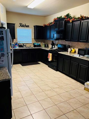 1421 Blake ST, Leander, TX 78641