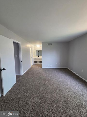 65-3 AZALEA WAY, Reading, PA 19606