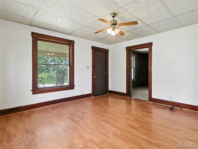 300 E Clouse Street, Mountain Grove, MO 65711