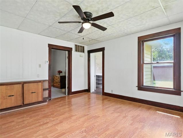 300 E Clouse Street, Mountain Grove, MO 65711