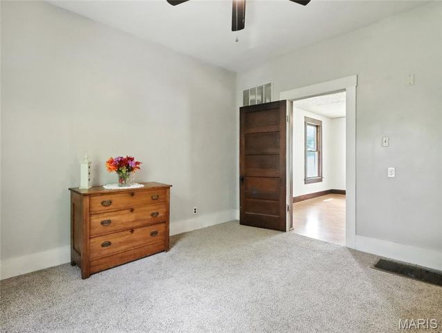 300 E Clouse Street, Mountain Grove, MO 65711