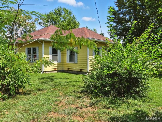 300 E Clouse Street, Mountain Grove, MO 65711