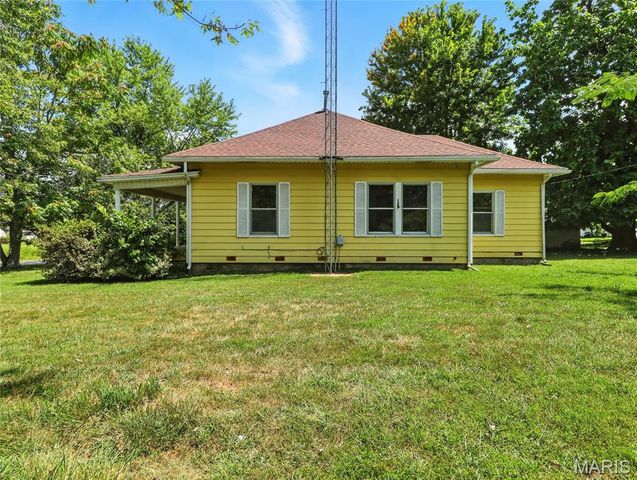 300 E Clouse Street, Mountain Grove, MO 65711