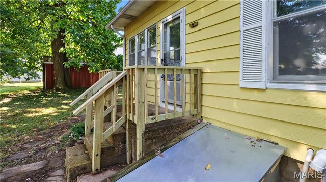 300 E Clouse Street, Mountain Grove, MO 65711