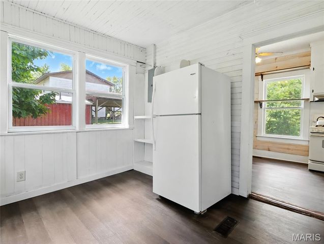 300 E Clouse Street, Mountain Grove, MO 65711