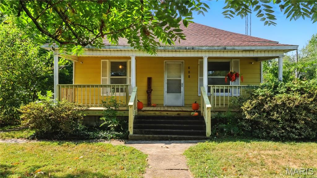 300 E Clouse Street, Mountain Grove, MO 65711