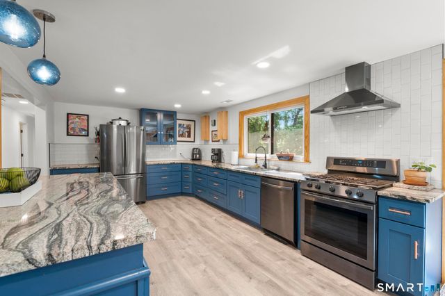 67 Winterberry Circle, Westbrook, CT 06498