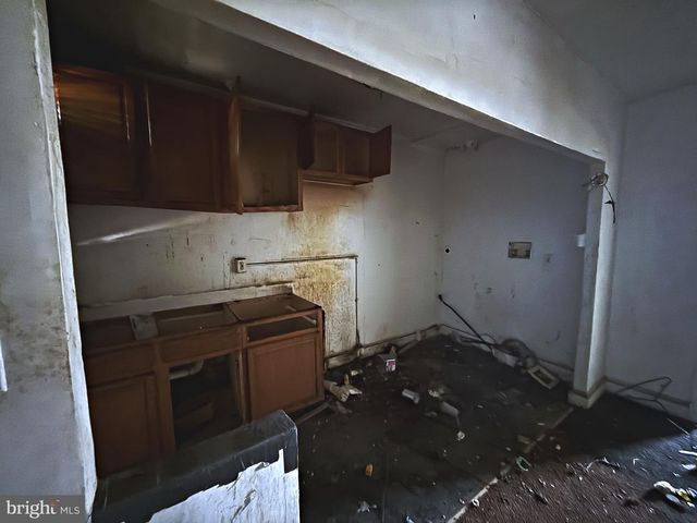 3214 RAVENWOOD AVE, Baltimore, MD 21213
