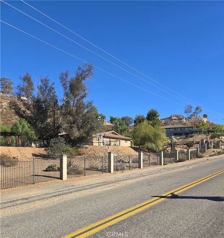 28706002 Multiview, Perris, CA 92579