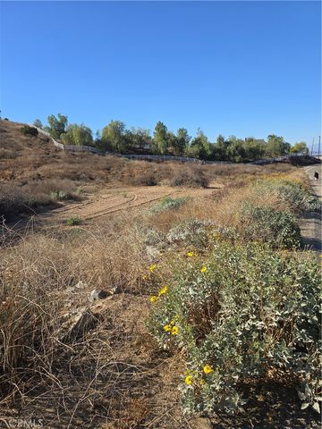 28706002 Multiview, Perris, CA 92579