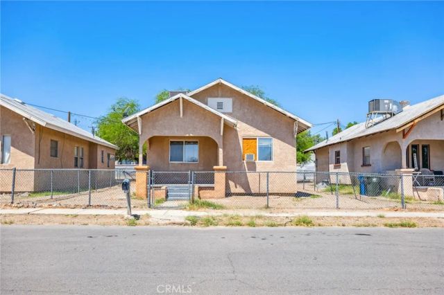 518 A St, Needles, CA 92363