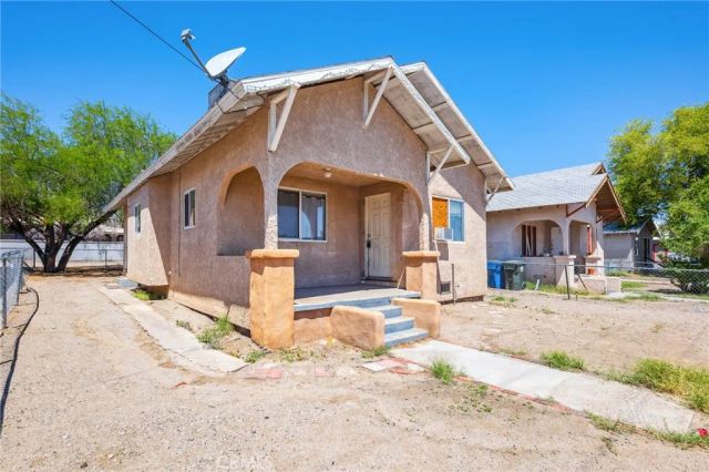 518 A St, Needles, CA 92363