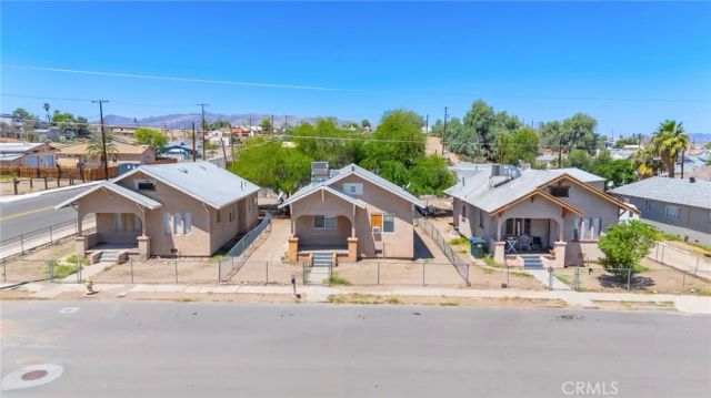 518 A St, Needles, CA 92363