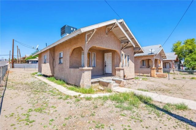 518 A St, Needles, CA 92363