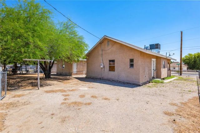 518 A St, Needles, CA 92363
