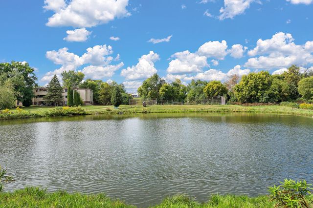 10540 43rd Avenue N 203, Plymouth, MN 55442