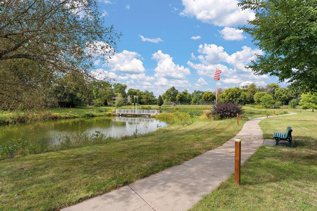 10540 43rd Avenue N 203, Plymouth, MN 55442