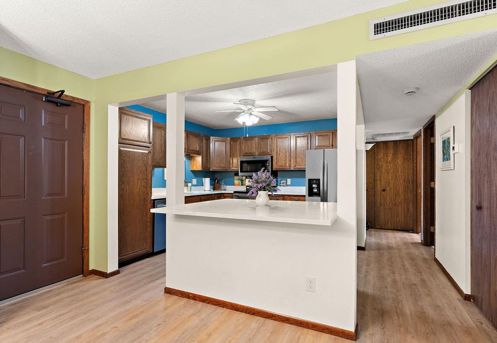 10540 43rd Avenue N 203, Plymouth, MN 55442 — photo 3