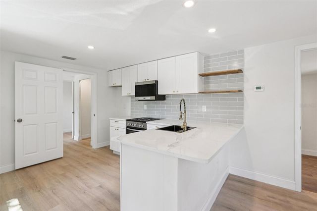 2800 13TH AVENUE N, St Petersburg, FL 33713