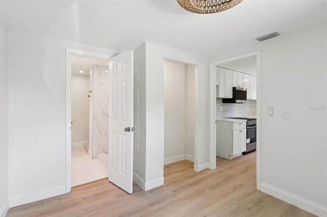 2800 13TH AVENUE N, St Petersburg, FL 33713