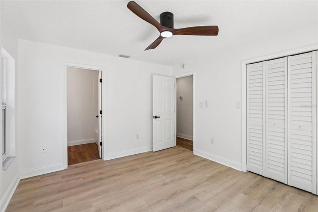 2800 13TH AVENUE N, St Petersburg, FL 33713