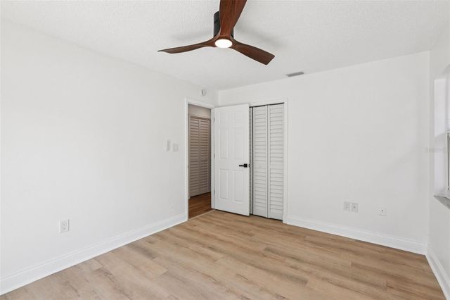 2800 13TH AVENUE N, St Petersburg, FL 33713