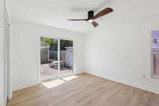 2800 13TH AVENUE N, St Petersburg, FL 33713