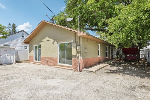 2800 13TH AVENUE N, St Petersburg, FL 33713