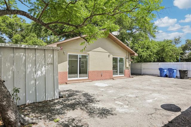 2800 13TH AVENUE N, St Petersburg, FL 33713