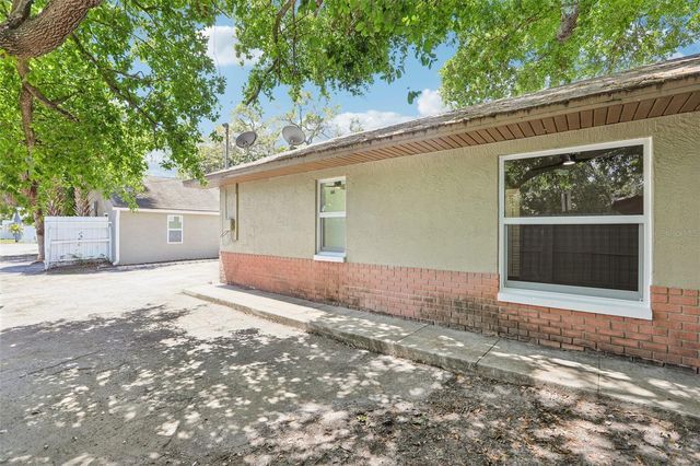 2800 13TH AVENUE N, St Petersburg, FL 33713