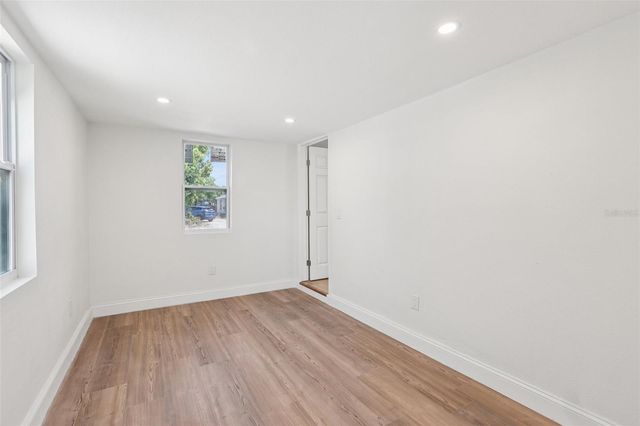 2800 13TH AVENUE N, St Petersburg, FL 33713