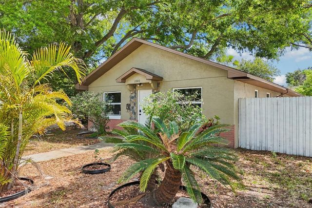 2800 13TH AVENUE N, St Petersburg, FL 33713