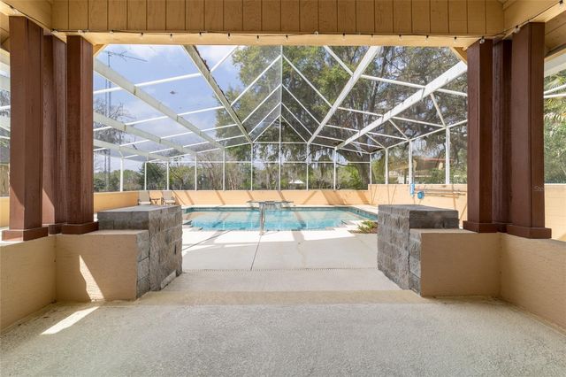 16638 N HIGHWAY 329, Reddick, FL 32686