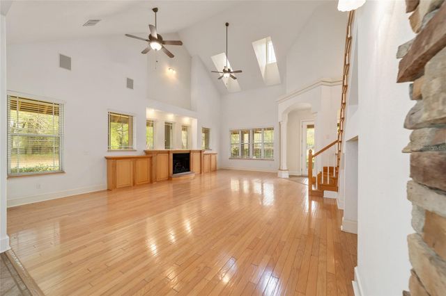 16638 N HIGHWAY 329, Reddick, FL 32686