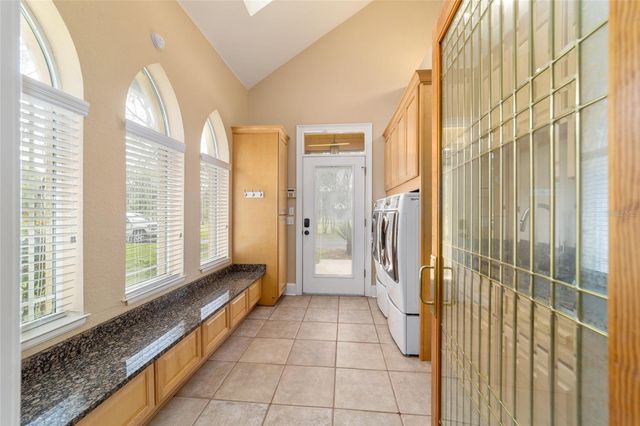 16638 N HIGHWAY 329, Reddick, FL 32686