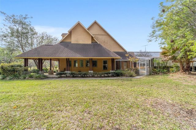 16638 N HIGHWAY 329, Reddick, FL 32686