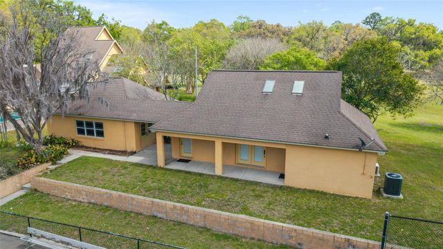 16638 N HIGHWAY 329, Reddick, FL 32686