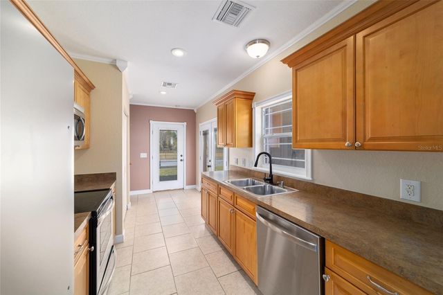 16638 N HIGHWAY 329, Reddick, FL 32686