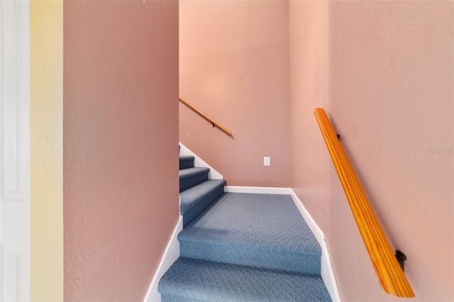 16638 N HIGHWAY 329, Reddick, FL 32686