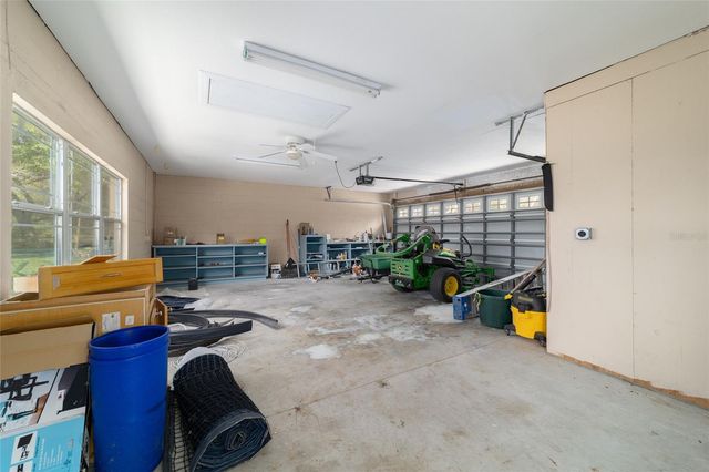 16638 N HIGHWAY 329, Reddick, FL 32686