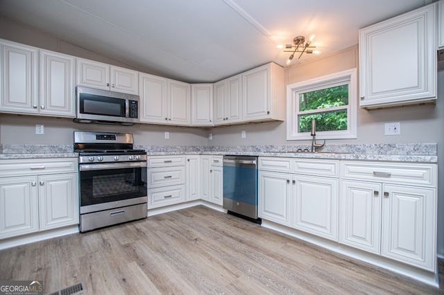 74 Spring Lane, Carrollton, GA 30116