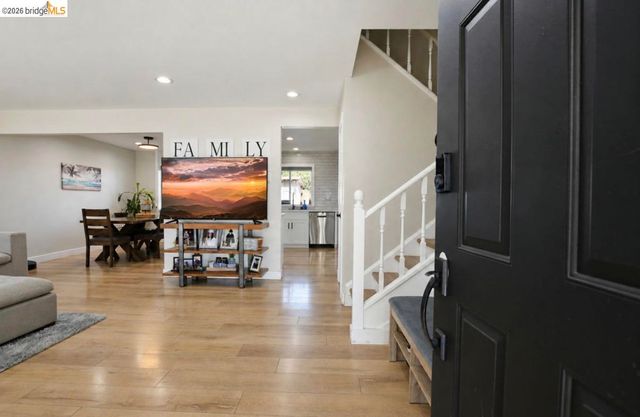 1515 Willow Lake Rd, Discovery Bay, CA 94505