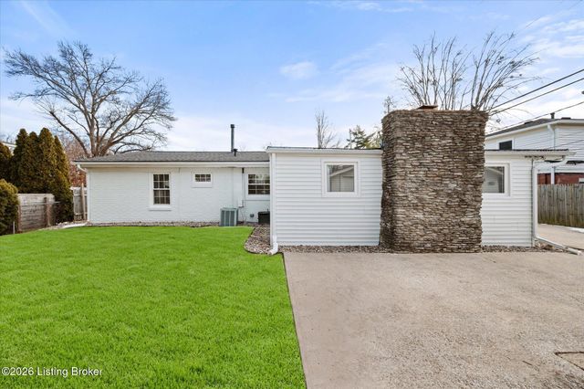 2508 Cottonwood Dr, Louisville, KY 40242