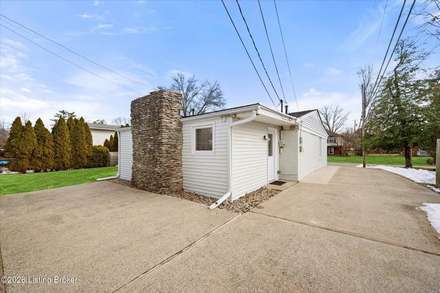 2508 Cottonwood Dr, Louisville, KY 40242