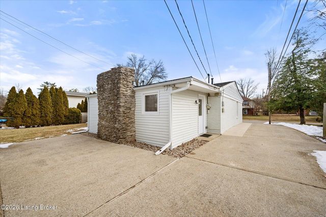 2508 Cottonwood Dr, Louisville, KY 40242