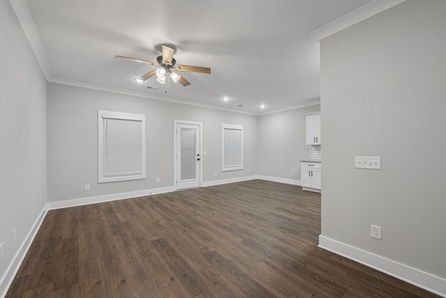 2624 S Main St Apt 7, Springfield, TN 37172