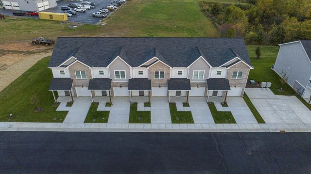 2624 S Main St Apt 7, Springfield, TN 37172