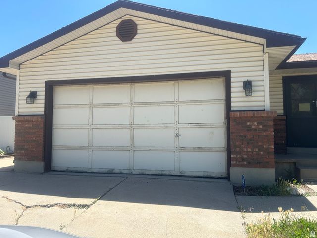 995 W RIVER POINT CIR, Murray, UT 84123