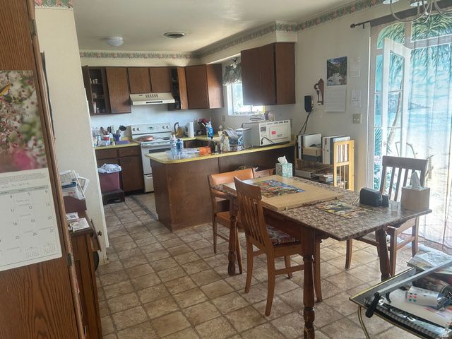 995 W RIVER POINT CIR, Murray, UT 84123